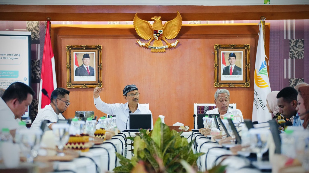 Gus Ipul Tegaskan Penggunaan DTSEN sesuai Arahan Presiden Gus Ipul Tegaskan Penggunaan DTSEN sesuai Arahan Presiden