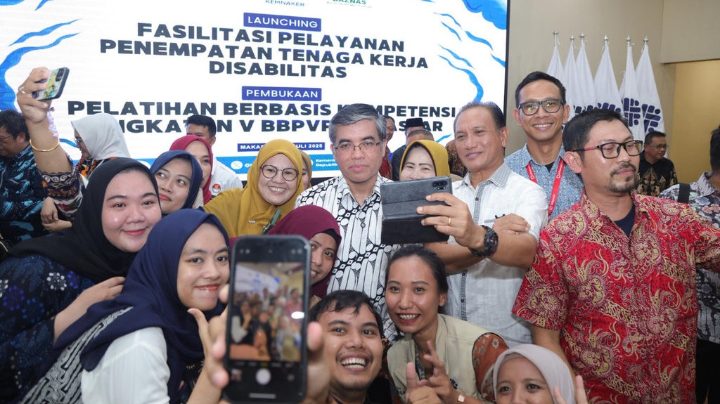 Kemnaker dan BAZNAS Ajak Perusahaan di Sulsel Rekrut Disabilitas Kemnaker dan BAZNAS Ajak Perusahaan di Sulsel Rekrut Disabilitas