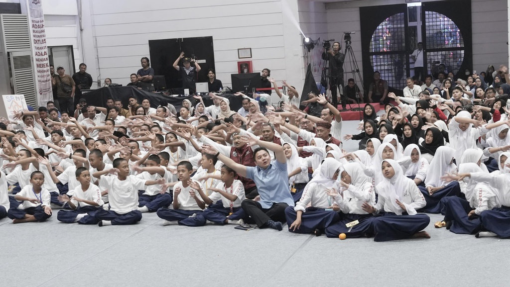 Letkol Teddy Ajak Murid SR Lihat Paskibraka 17 Agustus di Istana Letkol Teddy Ajak Murid SR Lihat Paskibraka 17 Agustus di Istana