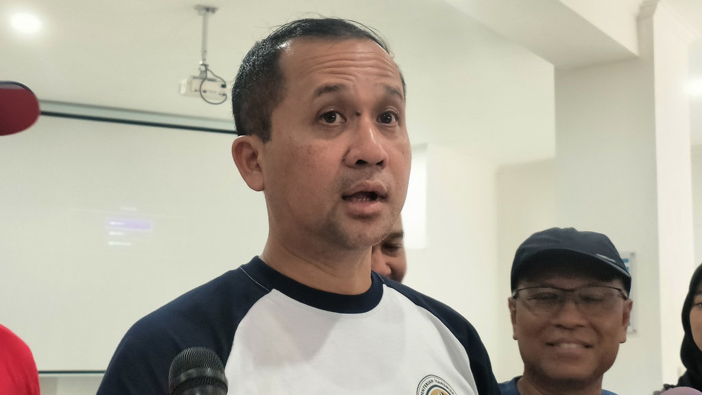 Menteri Transmigrasi Usul Penundaan Investasi di Rempang Batam Menteri Transmigrasi Usul Penundaan Investasi di Rempang Batam
