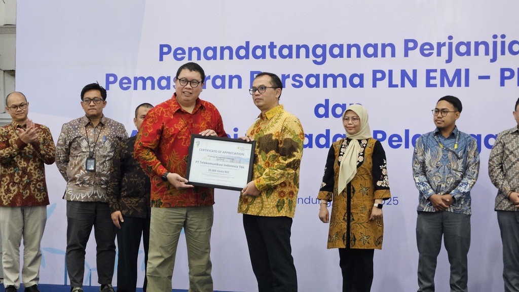 Telkom Tingkatkan Pemanfaatan Energi Terbarukan Demi Target NZE Telkom Tingkatkan Pemanfaatan Energi Terbarukan Demi Target NZE