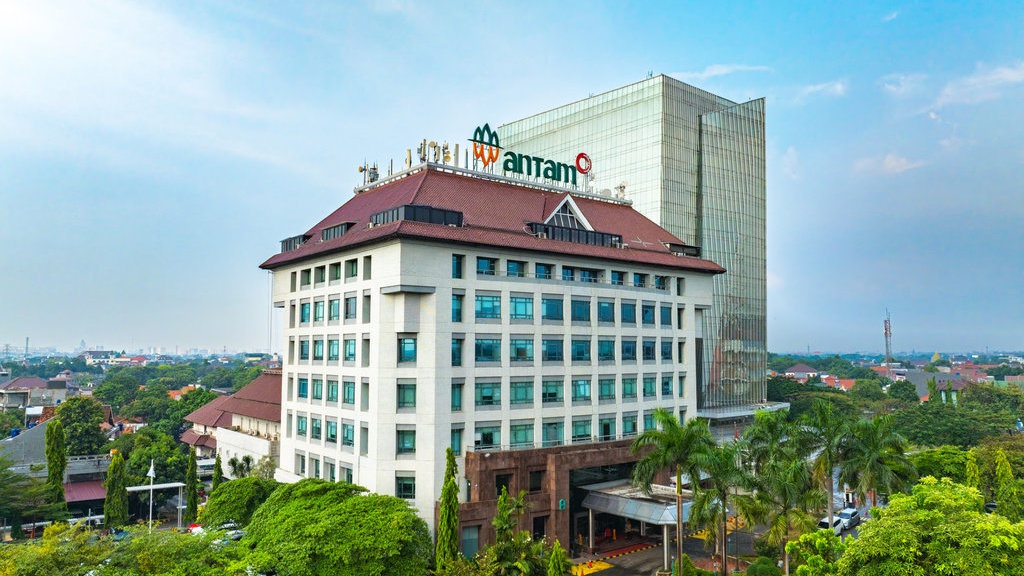 Antam & PTBA Kembali Berstatus Persero, Nama Perusahaan Berubah Antam & PTBA Kembali Berstatus Persero, Nama Perusahaan Berubah