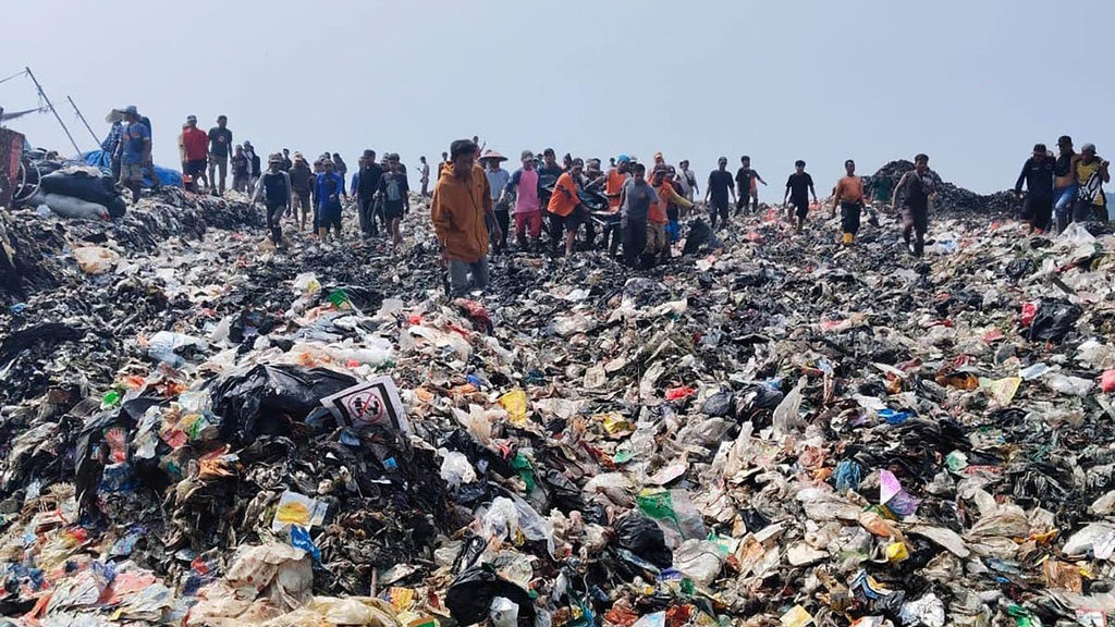 Kronologi Longsor Sampah TPAS Galuga Tewaskan PNS DLH Kota Bogor Kronologi Longsor Sampah TPAS Galuga Tewaskan PNS DLH Kota Bogor