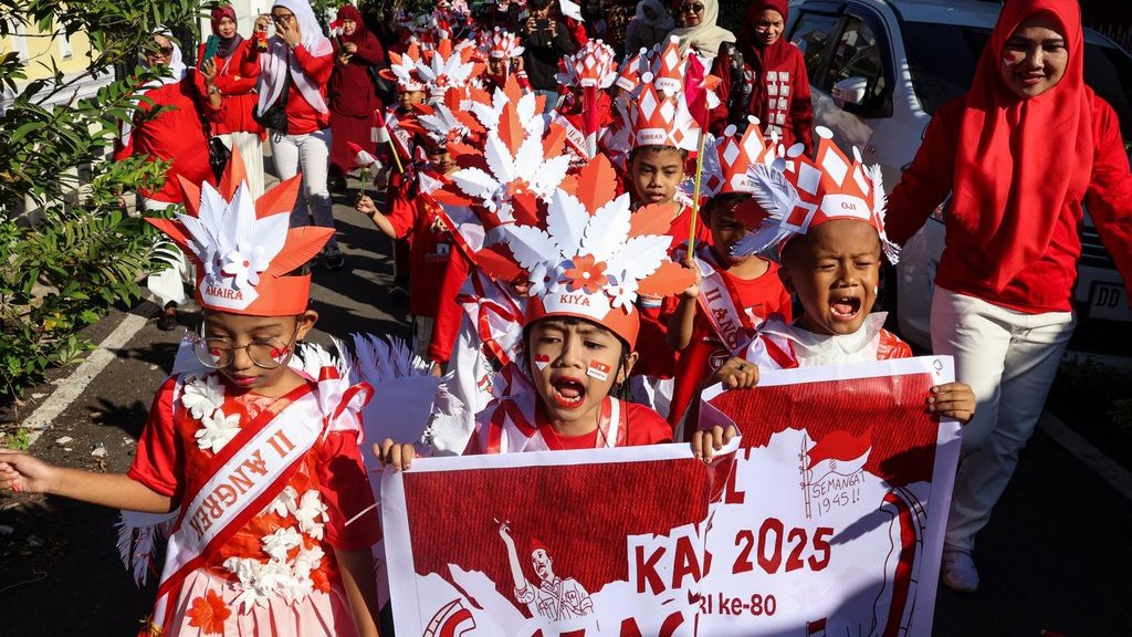 55 Contoh Kata-Kata Kemerdekaan Lucu & Satir Sambut HUT RI 2025 55 Contoh Kata-Kata Kemerdekaan Lucu & Satir Sambut HUT RI 2025