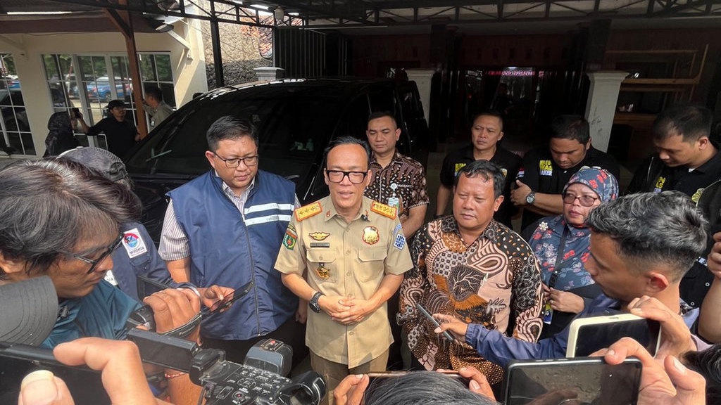Wamenaker Temukan Magang Bertahun-tahun Saat Sidak di Cikarang Wamenaker Temukan Magang Bertahun-tahun Saat Sidak di Cikarang