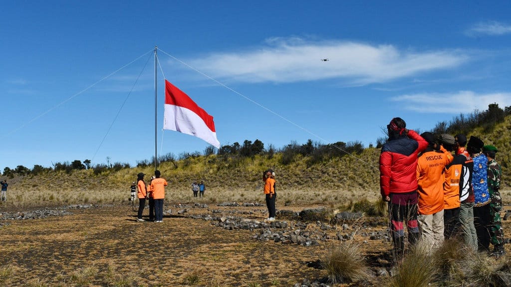 30 Contoh Motto HUT RI untuk Peringatan 17 Agustus 30 Contoh Motto HUT RI untuk Peringatan 17 Agustus