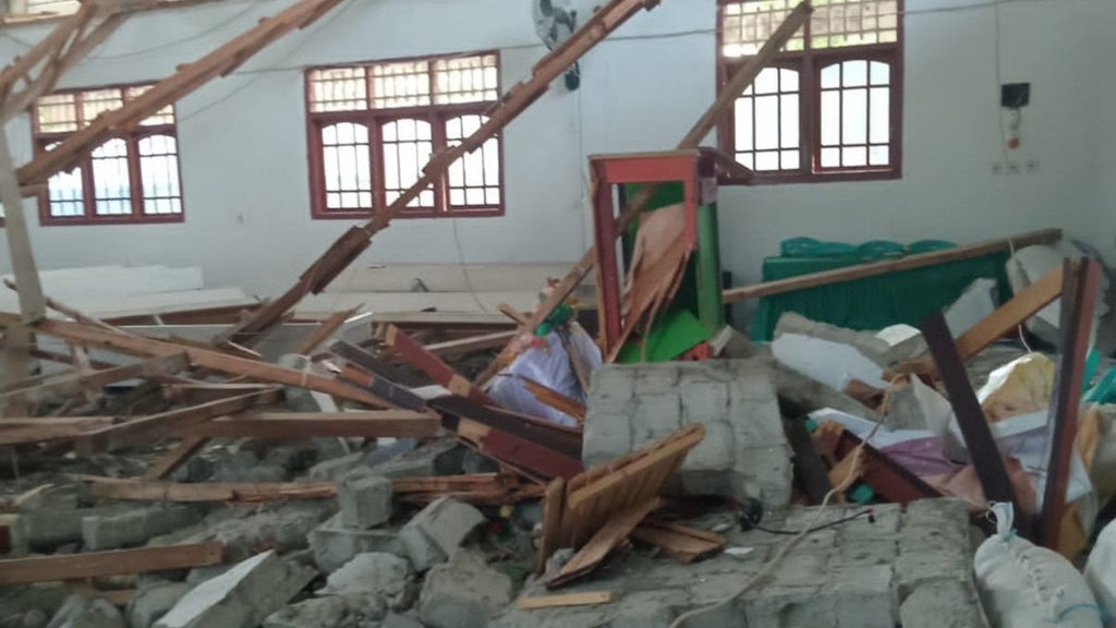 BNPB: 29 Warga Jadi Korban Gempa M 6,0 di Poso, 2 Orang Kritis BNPB: 29 Warga Jadi Korban Gempa M 6,0 di Poso, 2 Orang Kritis