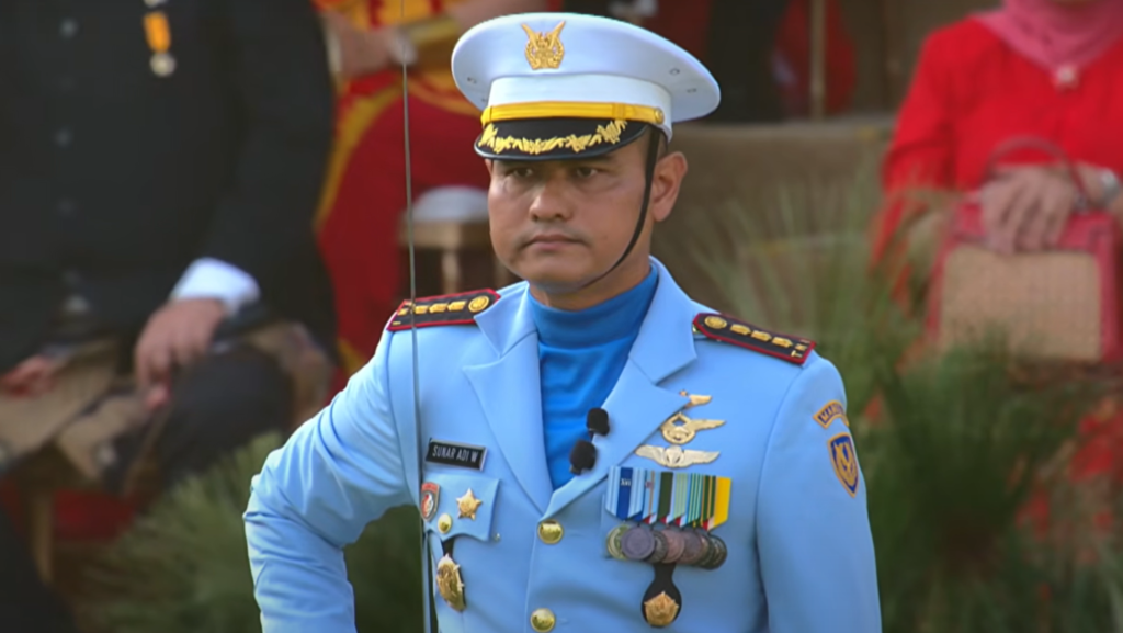 Profil Kolonel Pnb Sunar AW, Komandan Upacara Penurunan Bendera Profil Kolonel Pnb Sunar AW, Komandan Upacara Penurunan Bendera