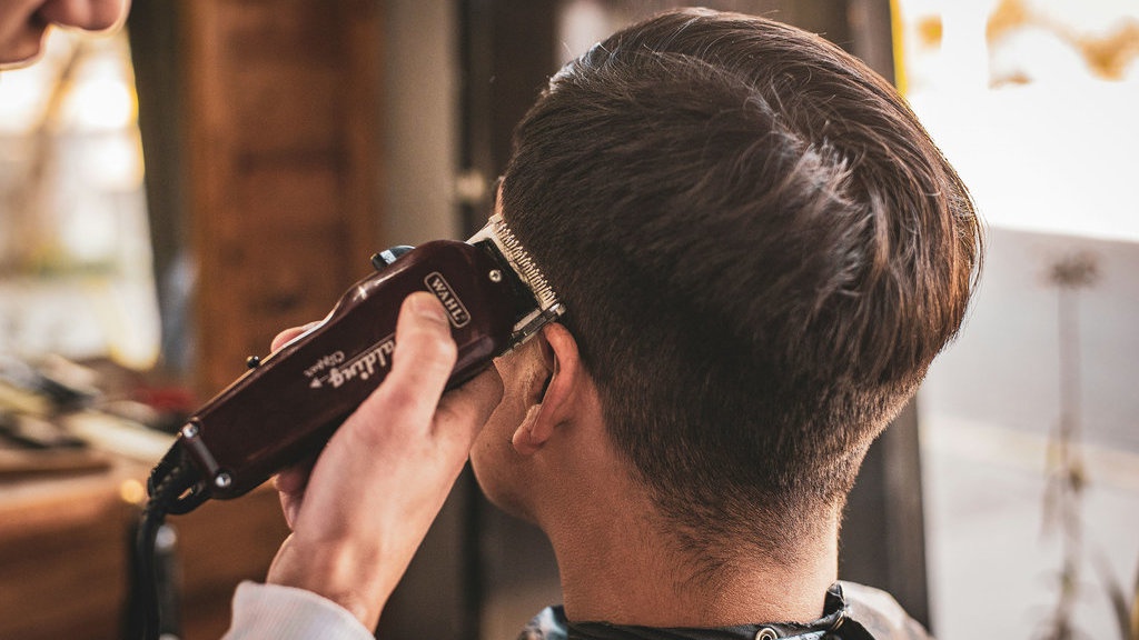 10 Rekomendasi Alat Cukur Rambut Terbaik yang Mudah Digunakan