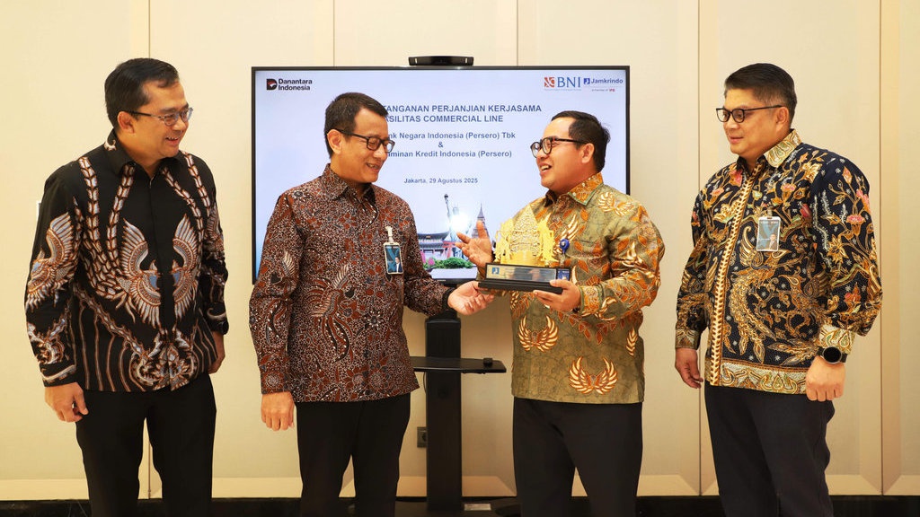BNI Kucurkan Rp5 T ke Jamkrindo, Perkuat Pembiayaan UMKM dan PSN BNI Kucurkan Rp5 T ke Jamkrindo, Perkuat Pembiayaan UMKM dan PSN