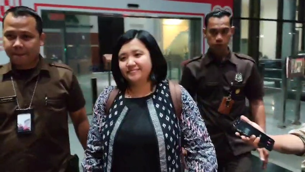 JPU KPK Kaji Opsi Tetapkan Fiona Eks Stafsus Nadiem Tersangka JPU KPK Kaji Opsi Tetapkan Fiona Eks Stafsus Nadiem Tersangka