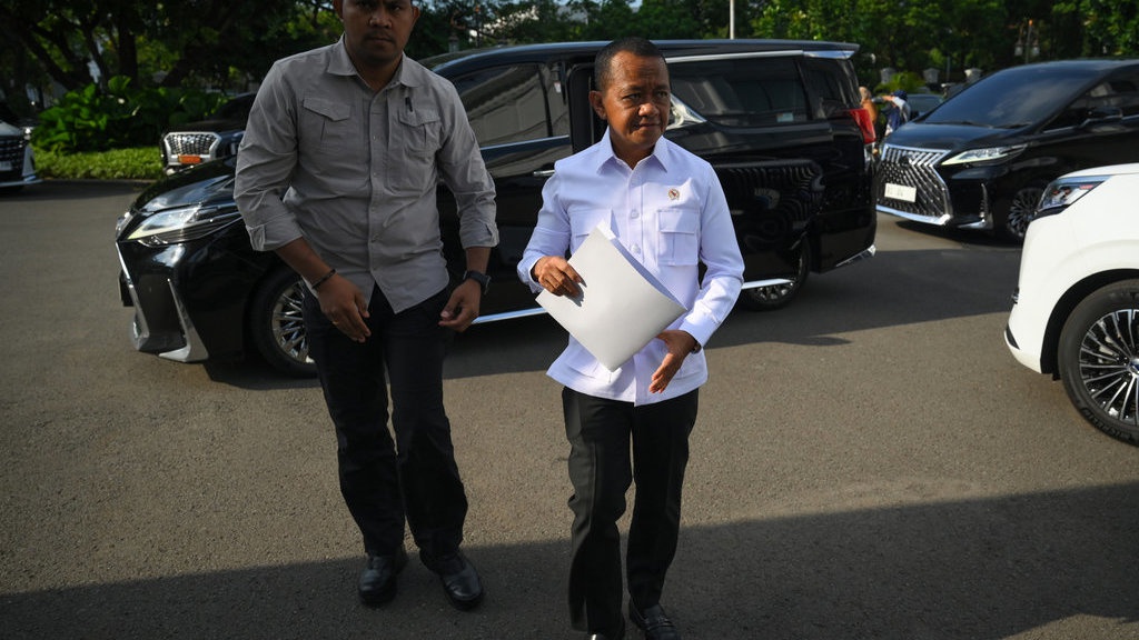 Perkuat Kelola PT Timah, Bahlil Bakal Libatkan UMKM dan Koperasi Perkuat Kelola PT Timah, Bahlil Bakal Libatkan UMKM dan Koperasi