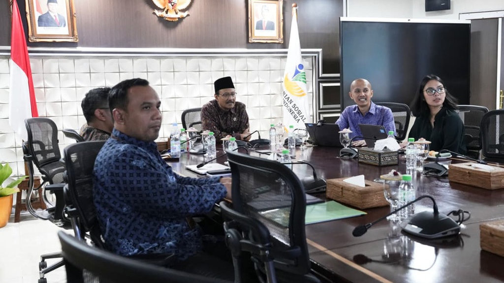 Kemensos dan DEN Mulai Uji Coba Portal Digitalisasi Bansos Kemensos dan DEN Mulai Uji Coba Portal Digitalisasi Bansos