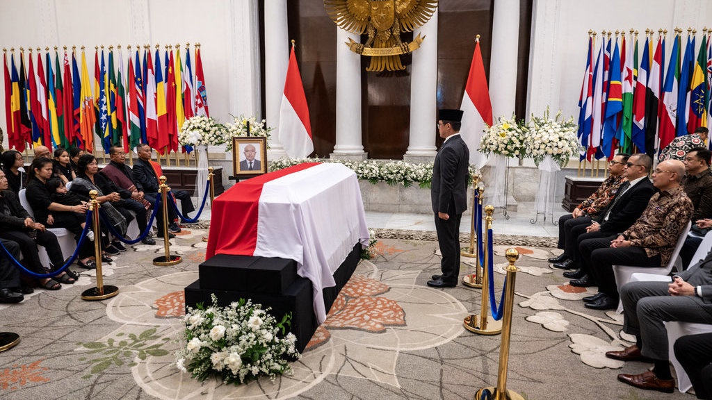 Di Depan Menlu, Keluarga Minta Pemerintah Atensi Kasus Zetro Di Depan Menlu, Keluarga Minta Pemerintah Atensi Kasus Zetro