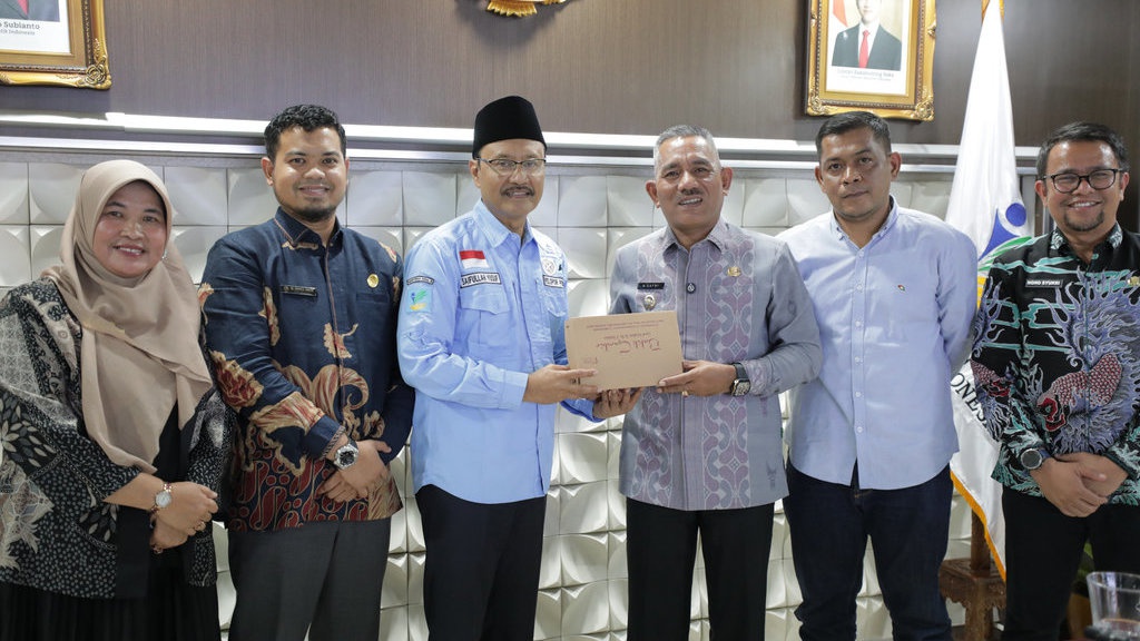 Mensos Ajak Lima Puluh Kota Segera Wujudkan Sekolah Rakyat Mensos Ajak Lima Puluh Kota Segera Wujudkan Sekolah Rakyat