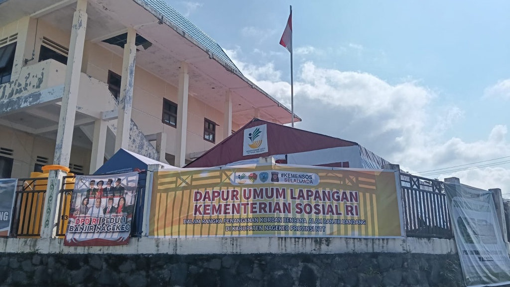 Kemensos Pastikan Pasokan Bantuan untuk Korban Banjir Nagekeo Kemensos Pastikan Pasokan Bantuan untuk Korban Banjir Nagekeo