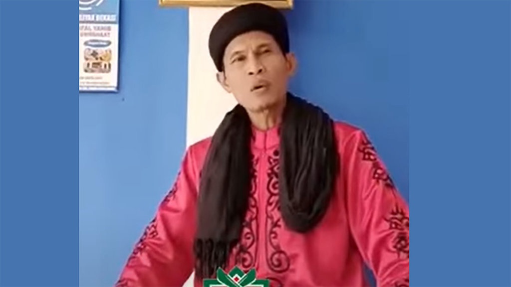 Profil Kyai Masturo Rohili yang Viral & Rekam Jejaknya Profil Kyai Masturo Rohili yang Viral & Rekam Jejaknya