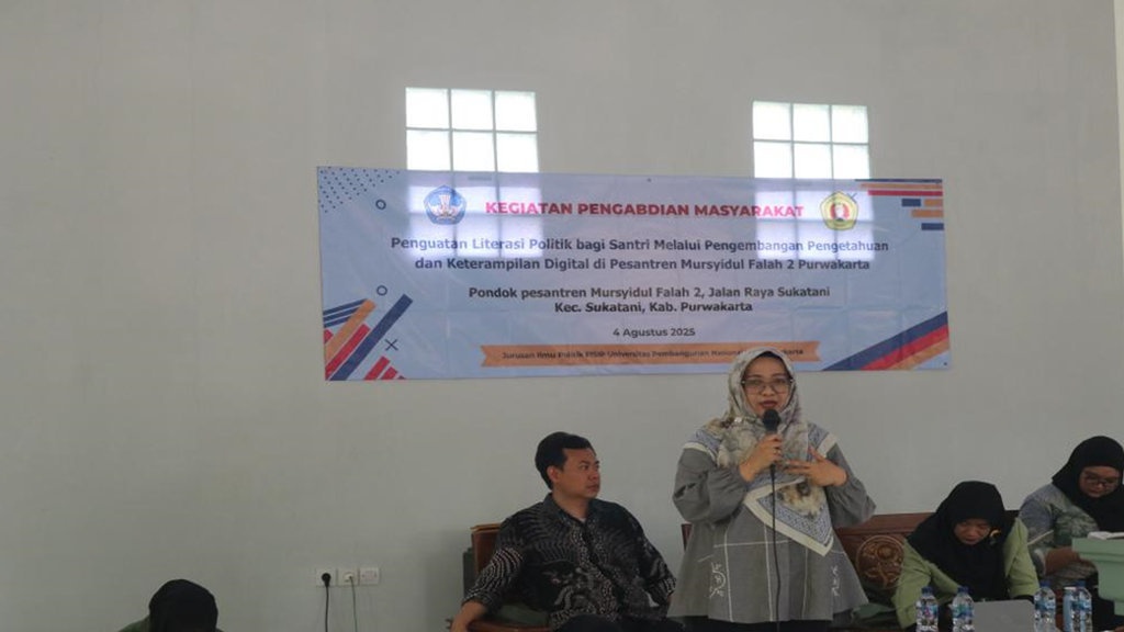 FISIP UPNVJ Gelar Penguatan Literasi Politik dan Digital Santri FISIP UPNVJ Gelar Penguatan Literasi Politik dan Digital Santri
