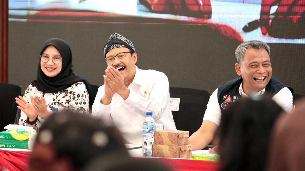 Gus Ipul Bangga Lihat Murid SR Banyuwangi Punya Segudang Talenta Gus Ipul Bangga Lihat Murid SR Banyuwangi Punya Segudang Talenta