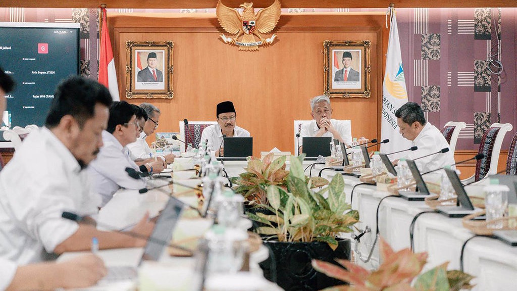 Mensos Dorong Gugus Tugas Pastikan Sekolah Rakyat Taat Prosedur Mensos Dorong Gugus Tugas Pastikan Sekolah Rakyat Taat Prosedur