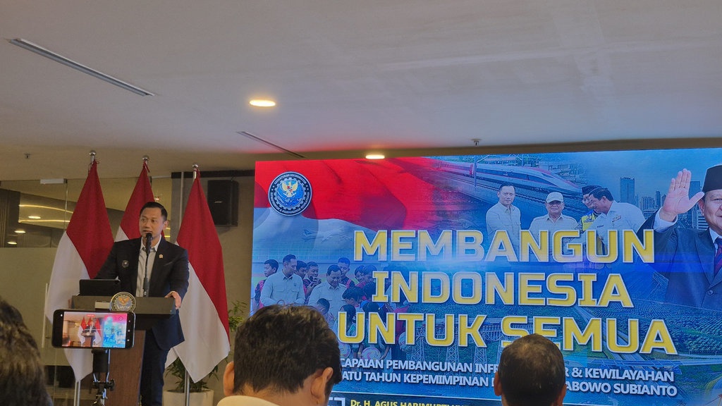 AHY: KAI Harus Sehat karena Tidak Cuma Urus Kereta Cepat AHY: KAI Harus Sehat karena Tidak Cuma Urus Kereta Cepat