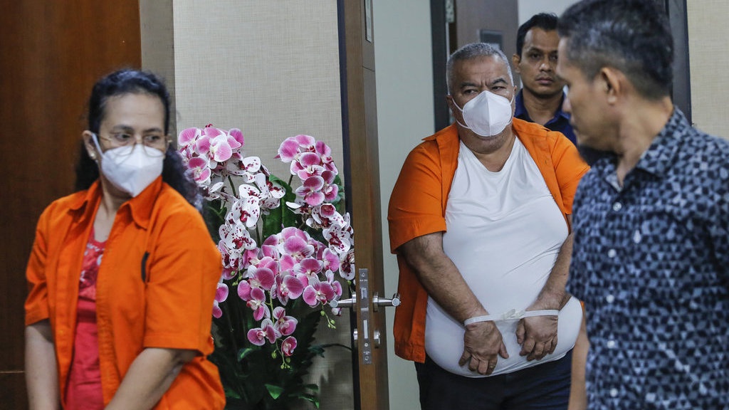 2 Orang Jadi Tersangka Dugaan Korupsi PT Sarana Pembangunan Riau 2 Orang Jadi Tersangka Dugaan Korupsi PT Sarana Pembangunan Riau