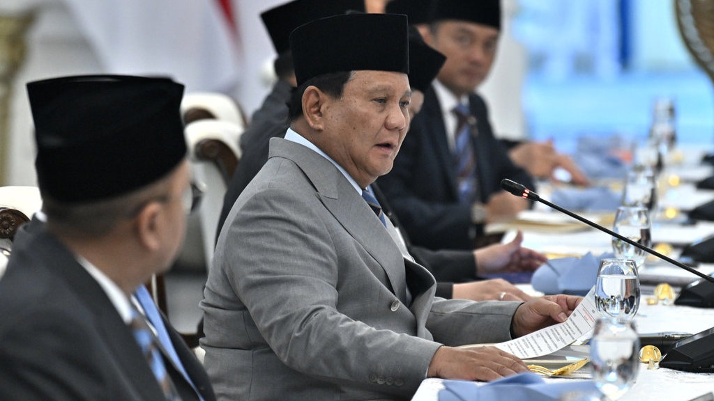 Prabowo Ratas Bahas Penertiban Kawasan Hutan & Tambang Ilegal Prabowo Ratas Bahas Penertiban Kawasan Hutan & Tambang Ilegal