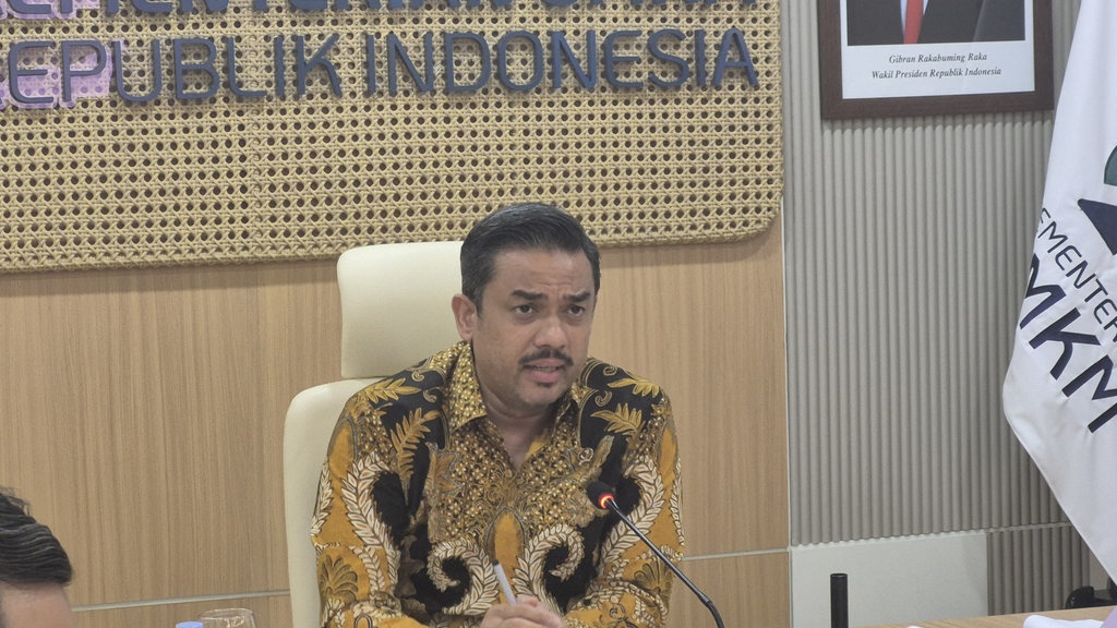 Menteri Maman Minta Maaf soal Arahkan UMKM Produksi Barang KW Menteri Maman Minta Maaf soal Arahkan UMKM Produksi Barang KW