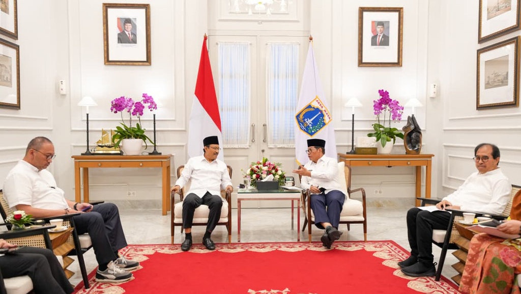 Gus Ipul dan Gubernur DKI Bahas Konsolidasi Data hingga SR Gus Ipul dan Gubernur DKI Bahas Konsolidasi Data hingga SR