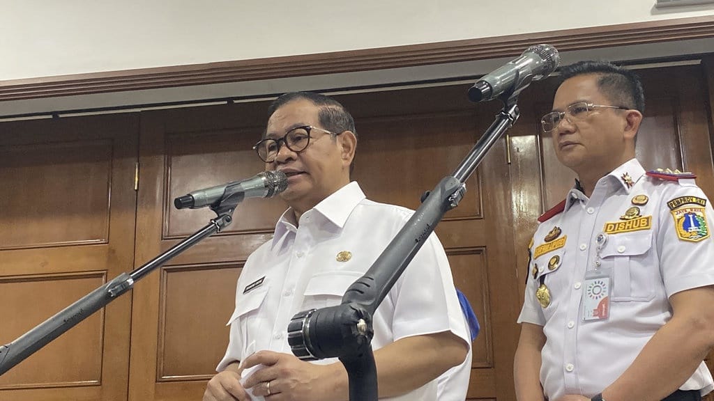 Pramono: Sopir JakLingko yang Ugal-ugalan & Judes Harus Ditegur Pramono: Sopir JakLingko yang Ugal-ugalan & Judes Harus Ditegur