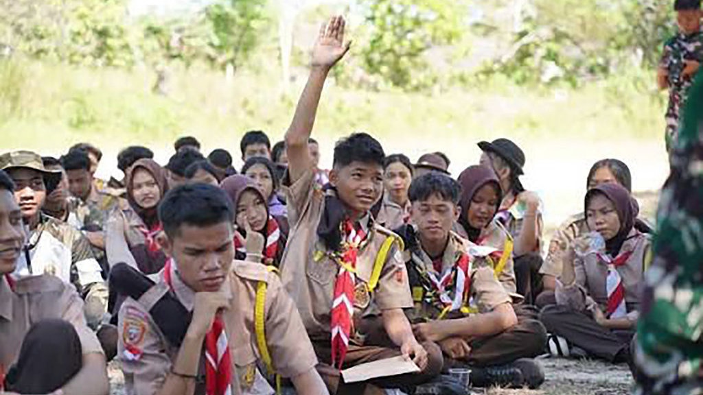 Pemprov Kalteng & Kodam XXII Gelar Persami untuk Siswa SMA/SMK Pemprov Kalteng & Kodam XXII Gelar Persami untuk Siswa SMA/SMK