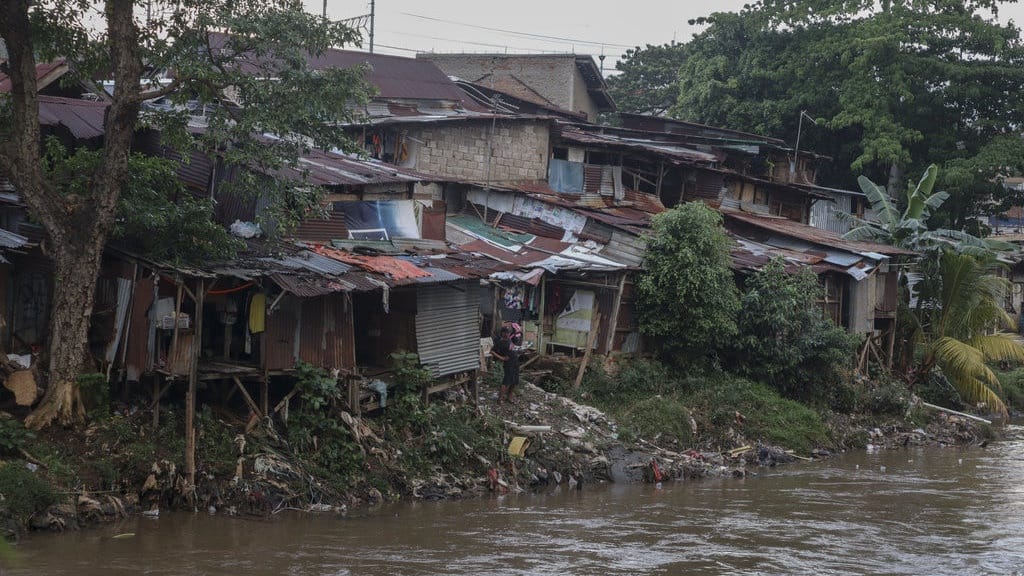 Pemprov DKI Targetkan Penanganan 50 RW Kumuh 2027 Tanpa Relokasi Pemprov DKI Targetkan Penanganan 50 RW Kumuh 2027 Tanpa Relokasi