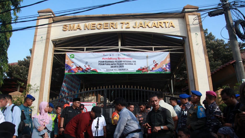 Kesaksian Warga: Ledakan di SMAN 72 Jakarta Cukup Keras Kesaksian Warga: Ledakan di SMAN 72 Jakarta Cukup Keras