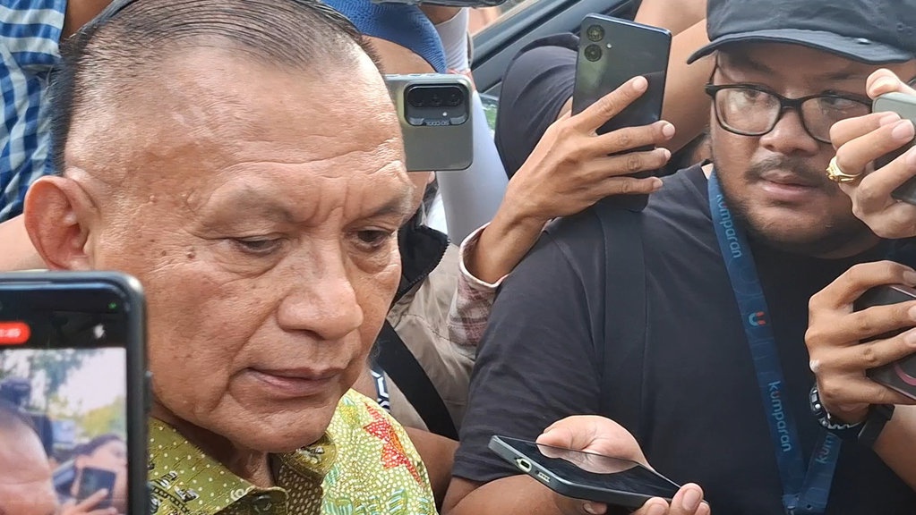 Lodewijk Pastikan Senjata di Lokasi Ledakan SMAN 72 hanya Mainan Lodewijk Pastikan Senjata di Lokasi Ledakan SMAN 72 hanya Mainan