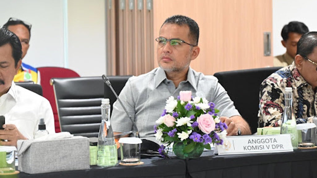 Musa Rajekshah Beri Catatan Perbaikan untuk Tol Kunciran-Serpong Musa Rajekshah Beri Catatan Perbaikan untuk Tol Kunciran-Serpong
