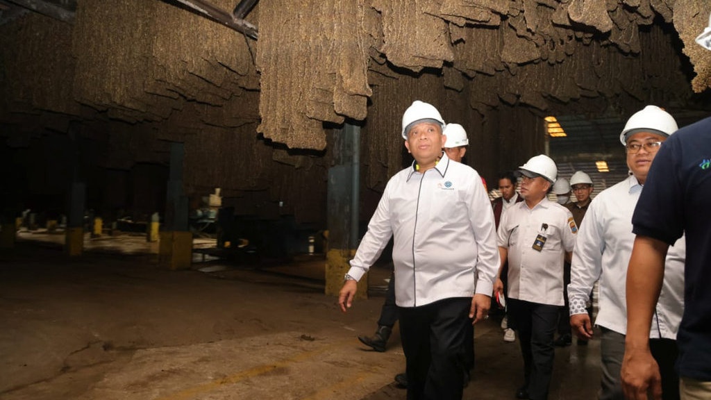 Wamenaker Puji Industri Karet di Jambi Serap Pekerja Lokal Wamenaker Puji Industri Karet di Jambi Serap Pekerja Lokal