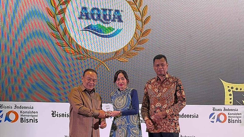 AQUA Terima Penghargaan Produk Air Mineral Terfavorit 2025 AQUA Terima Penghargaan Produk Air Mineral Terfavorit 2025