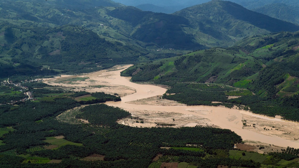 Kata-kata Peduli Korban Banjir & Ajakan Open Donasi Kata-kata Peduli Korban Banjir & Ajakan Open Donasi