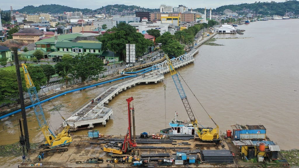 Kapuas-Mahakam Menyusut, Logistik Kalimantan di Ujung Tanduk Kapuas-Mahakam Menyusut, Logistik Kalimantan di Ujung Tanduk