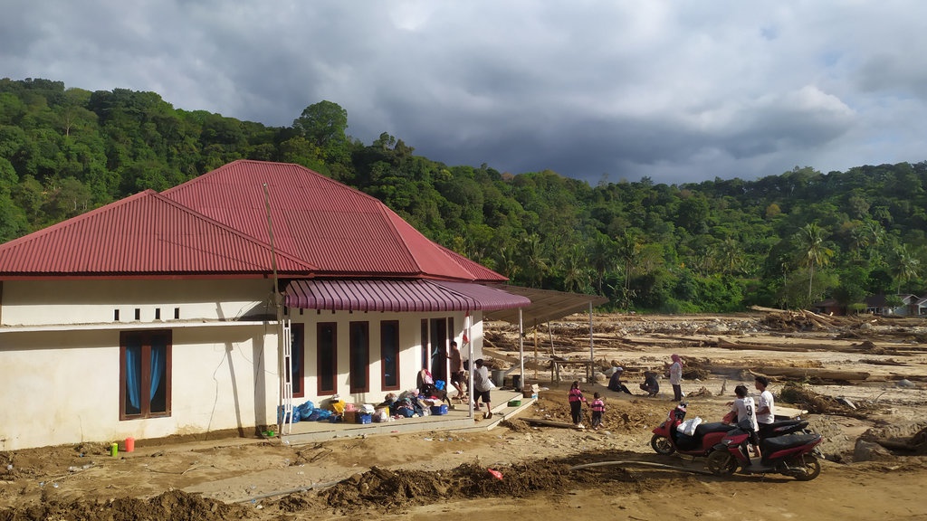 Cerita Safrizal saat Banjir Bandang di Padang: Semua Ludes Cerita Safrizal saat Banjir Bandang di Padang: Semua Ludes