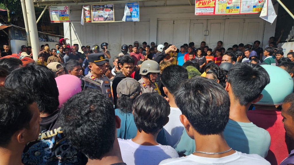 16 Warga Diduga Penjarah Minimarket di Sibolga Bakal Jalani RJ 16 Warga Diduga Penjarah Minimarket di Sibolga Bakal Jalani RJ
