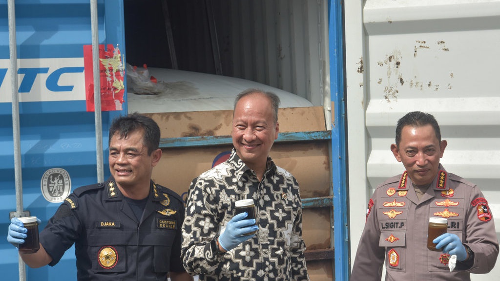 Turuti Purbaya, Dirjen Bea Cukai Tak Segan Pecat Pegawai 'Nakal' Turuti Purbaya, Dirjen Bea Cukai Tak Segan Pecat Pegawai 'Nakal'