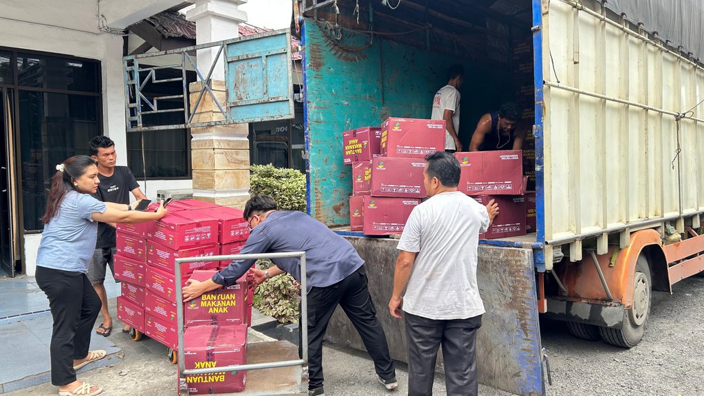 Bantuan Logistik Kemensos Sudah Sampai di 6 Daerah Bencana Sumut Bantuan Logistik Kemensos Sudah Sampai di 6 Daerah Bencana Sumut
