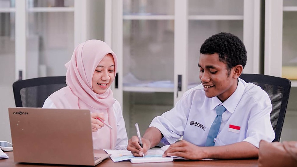 Kisah Noreka, Guru Sekolah Rakyat Wujudkan Cita-Cita di Papua Kisah Noreka, Guru Sekolah Rakyat Wujudkan Cita-Cita di Papua