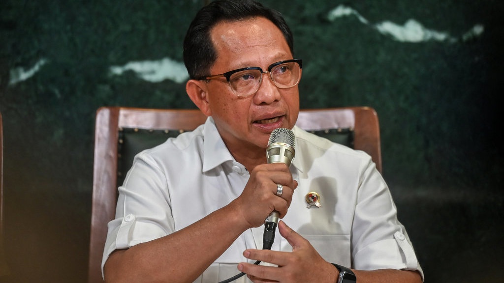 Mendagri Tito Lantik 3 Pejabat di Lingkungan Kemendagri Mendagri Tito Lantik 3 Pejabat di Lingkungan Kemendagri