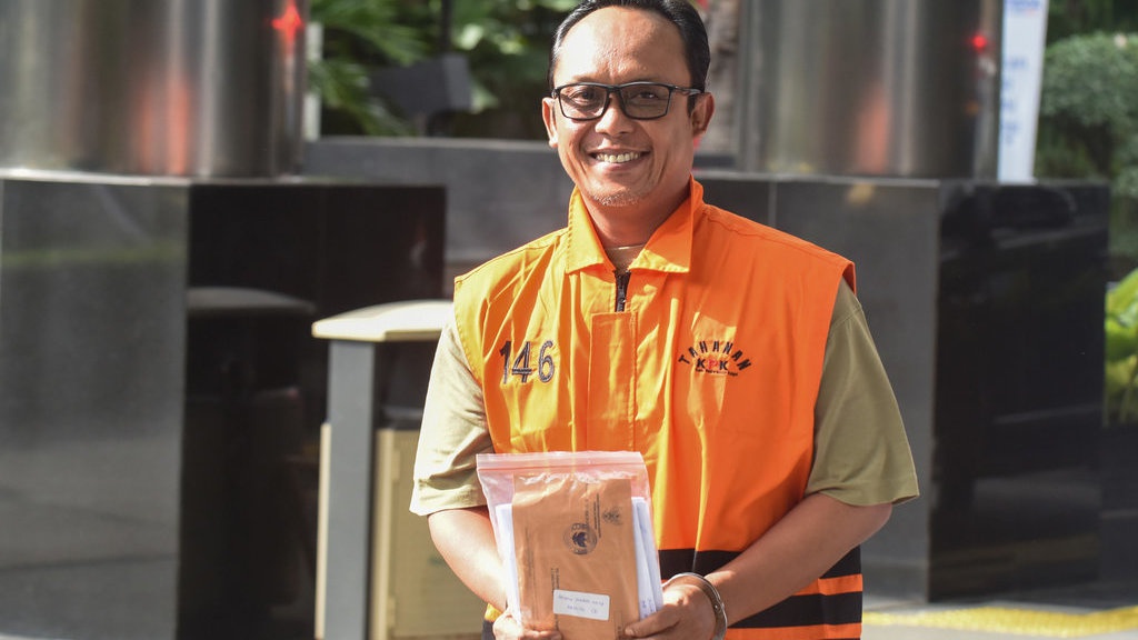 KPK Ungkap Bupati Lampung Tengah Pinjam Uang Kampanye ke Timses KPK Ungkap Bupati Lampung Tengah Pinjam Uang Kampanye ke Timses