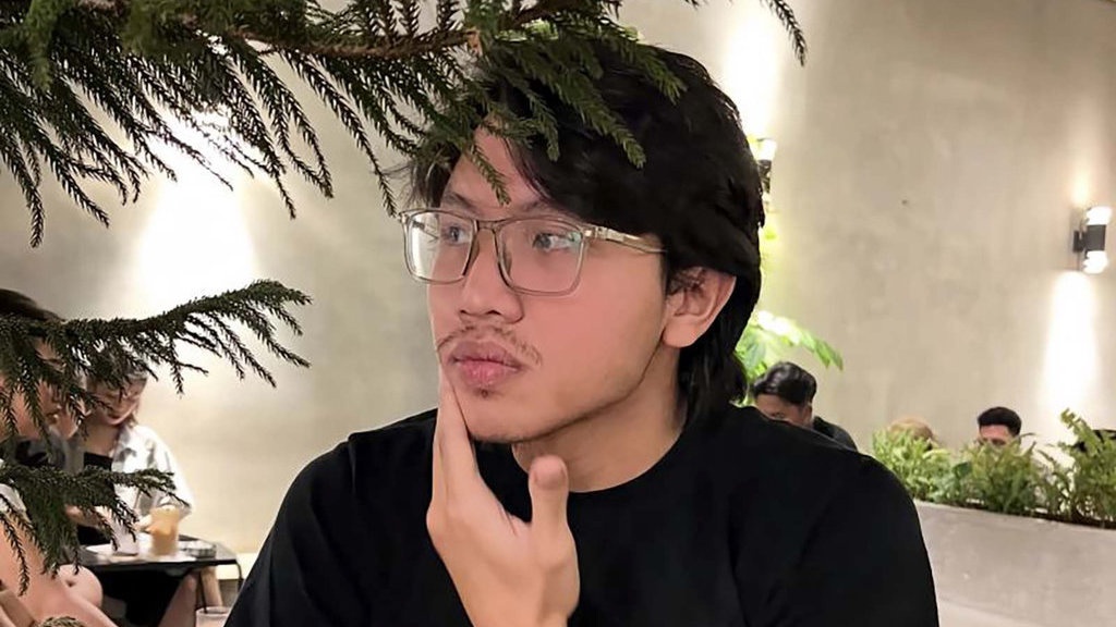 Polda Jabar Tangkap YouTuber Resbob soal Kasus Ujaran Kebencian Polda Jabar Tangkap YouTuber Resbob soal Kasus Ujaran Kebencian