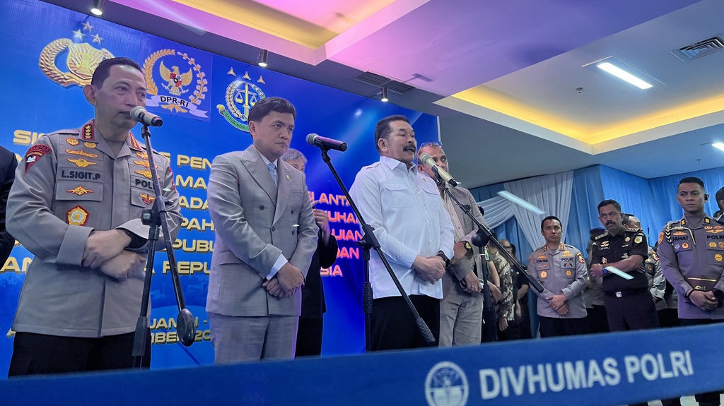 Pemerintah akan Terbitkan 6 Aturan Turunan KUHP dan KUHAP Baru Pemerintah akan Terbitkan 6 Aturan Turunan KUHP dan KUHAP Baru