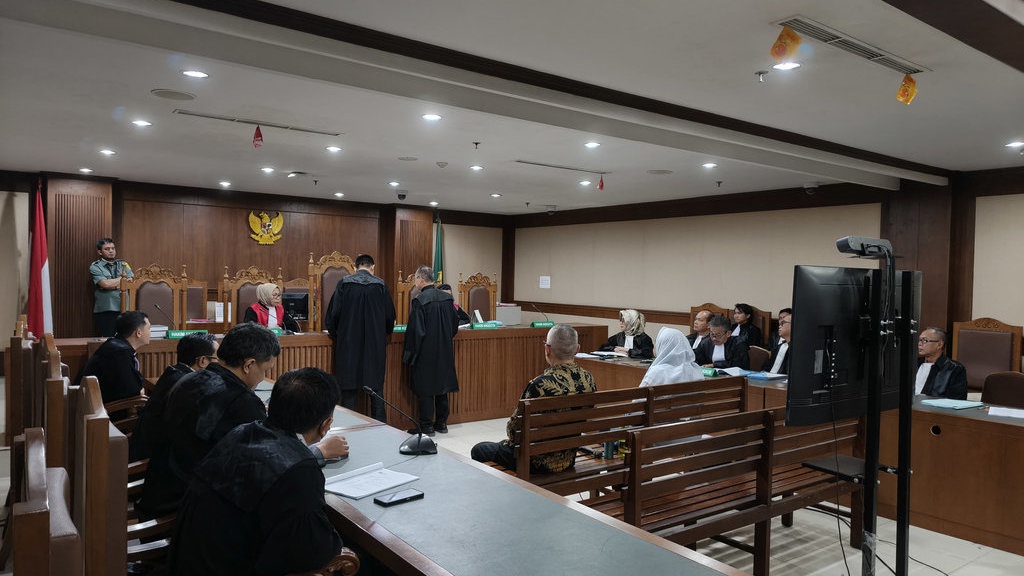 2 Eks Pejabat Pertamina Didakwa Rugikan Negara USD113 Juta 2 Eks Pejabat Pertamina Didakwa Rugikan Negara USD113 Juta