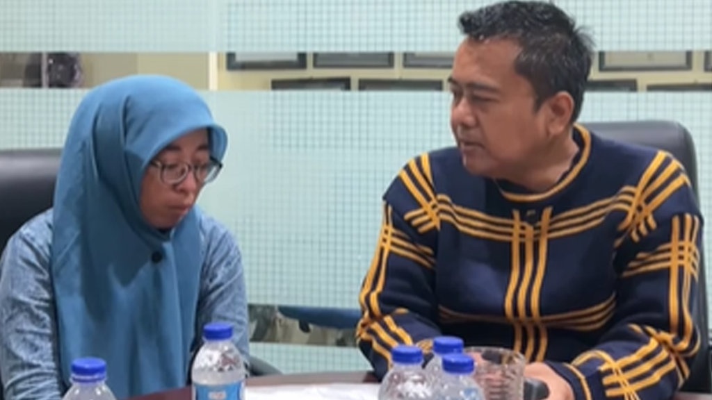 Duduk Perkara Nur Aini Mengeluh Jarak Mengajar hingga Dipecat Duduk Perkara Nur Aini Mengeluh Jarak Mengajar hingga Dipecat
